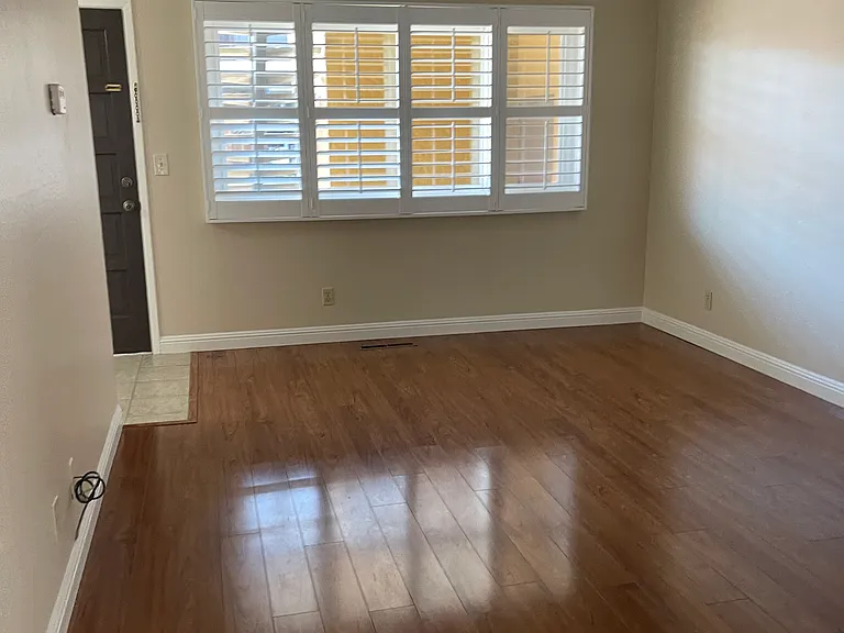 700 Harvard Ave #3 — Photo 12