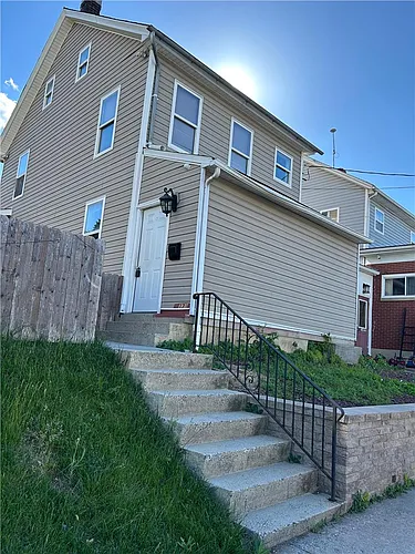 138 S 3rd St Photo 1