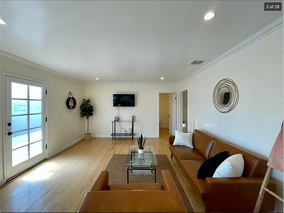 3rd image of 1028 12th St #38