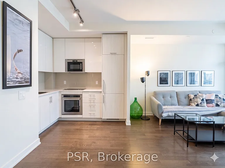 330 Richmond St W #820 — Photo 6