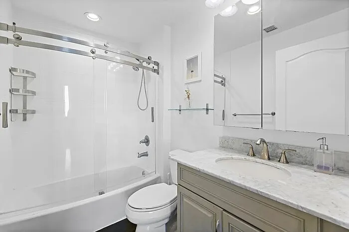 415 Newark St #415 — Photo 9