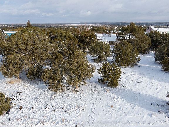 4th image of 8370 Navajo Dr