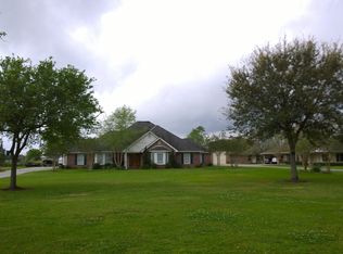 4112 Country Dr, Bourg, LA 70343
