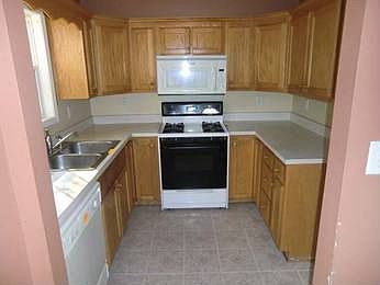 2nd image of 3406 Continental Dr