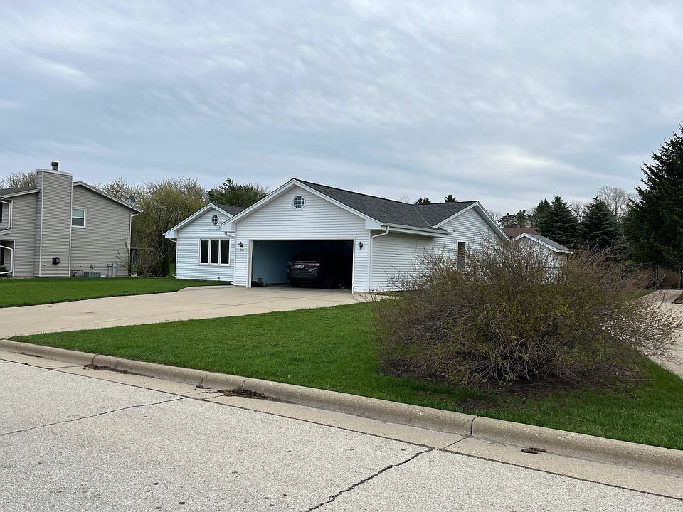 403 Brookstone Dr Waterford WI 53185 Zillow