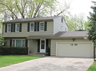 1472 N 96th Ave, Omaha, NE 68114
