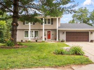 2521 Pleasant St, West Des Moines, IA 50266