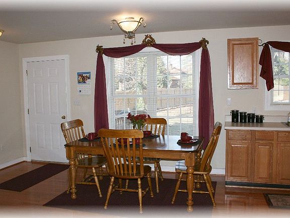 Eat-In Area