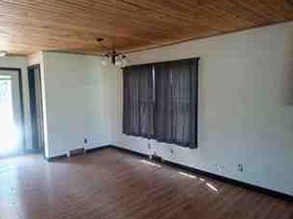 Formal Dining