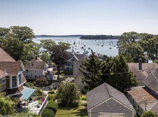 3 Pitt St, Falmouth, ME 04105