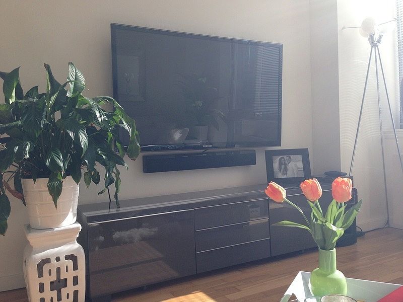 1st image of 22 E 1st St APT 609