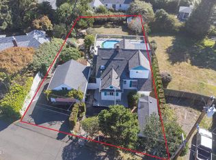 1756 NE 10th St, Lincoln City, OR