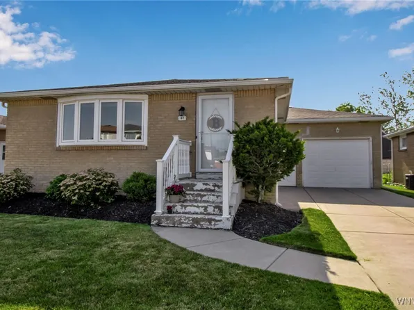 47 Fairelm Ln, Cheektowaga, NY 14227