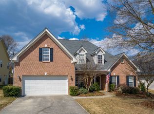 359 Blue Creek Ln, Loganville, GA 30052