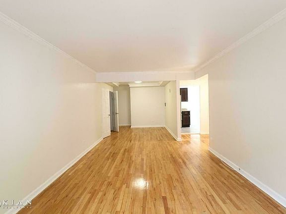 3rd image of 14345 Sanford Ave APT 204