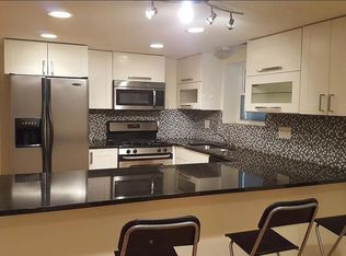 1230 W North Shore Ave APT G, Chicago, IL 60626