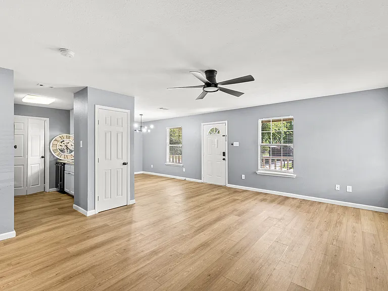 108 Cook St — Photo 10