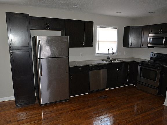 2nd image of 508 Rippling Stream Rd