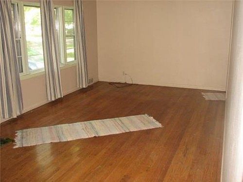 3rd image of 11111 Elmwood Ave