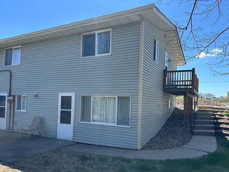 520 W State St #1 — Photo 3