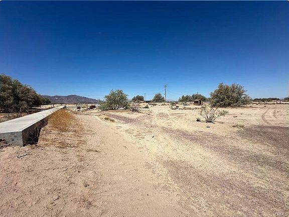 4th image of 30453 Berry Rd