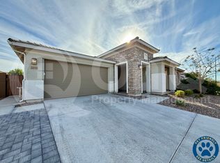 2233 E Meadowview Ct, Gilbert, AZ 85298