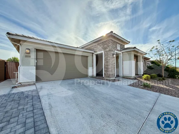 2233 E Meadowview Ct, Gilbert, AZ 85298