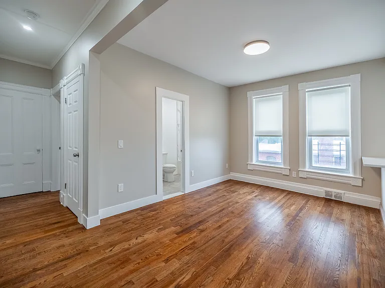 62 Linden Ave — Photo 4