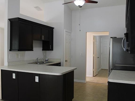 5th image of 3130 Phineas Ave