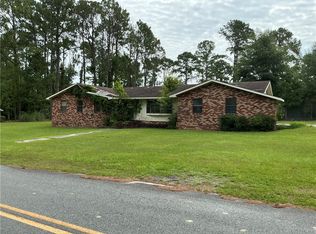 2608 Winchester Dr, Waycross, GA 31501