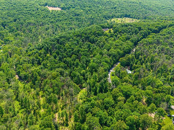 4th image of 165A Mountain Rd