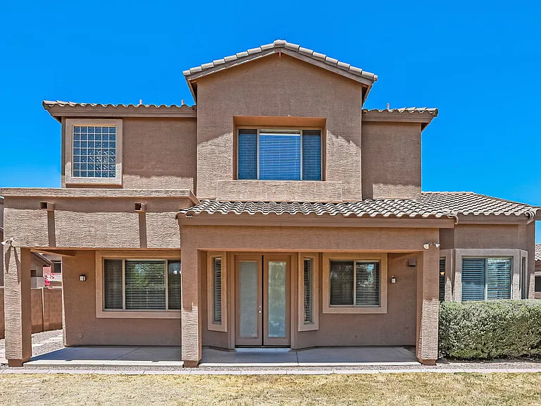 4091 E Carriage Way — Photo 17