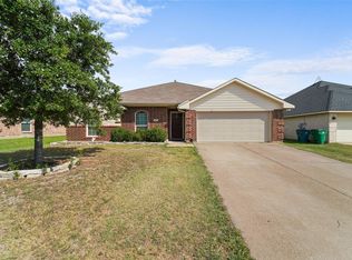 619 Antonio Ln, Waxahachie, TX 75165