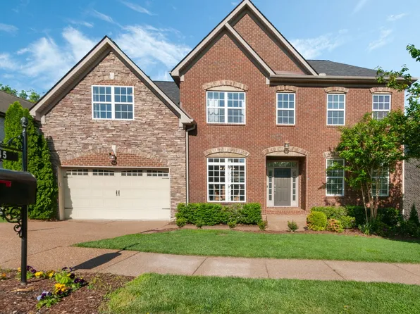 545 Summit Oaks Ct, Nashville, TN 37221