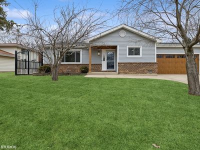 1950 Trail Ridge St, Arlington Heights, IL, 60004