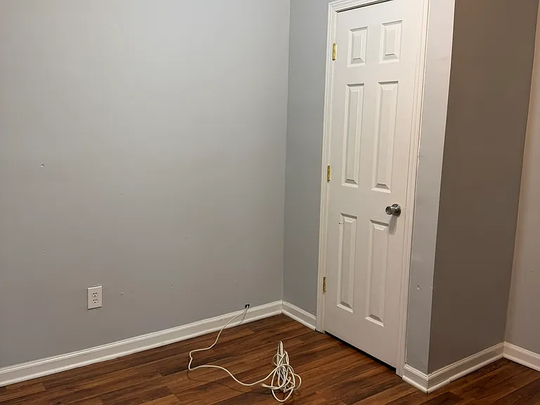 7625 S Green St #2 — Photo 9