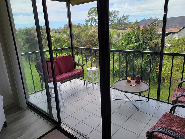Bird Bay Dr S — Photo 9