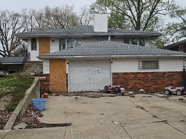 1331 S Maffit St, Decatur, IL 62521