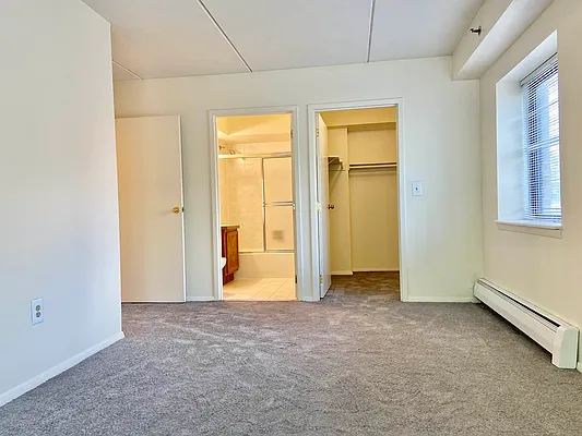 Rented by J Misrahi Realty Corp | media 29