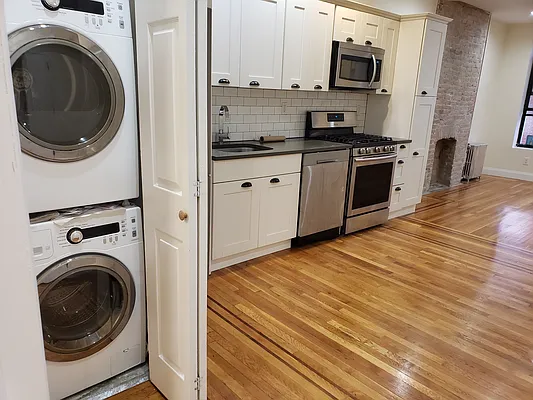 Rented by BELLMARC | media 11