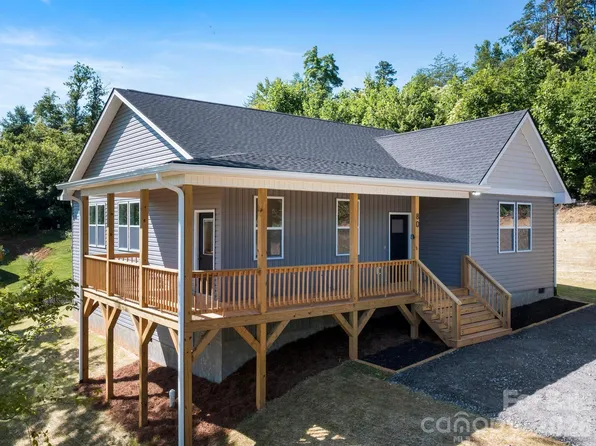 80 S Vineyard Village Dr, Old Fort, NC 28762