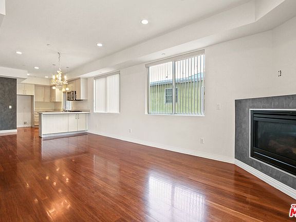 5th image of 819 S Holt Ave APT 200