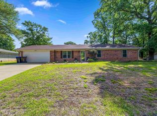 806 Joanie St, Longview, TX 75605
