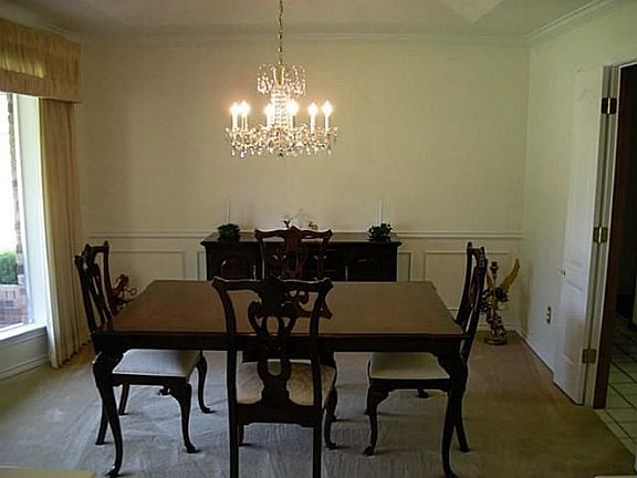 3rd image of 1411 Millbrook Dr