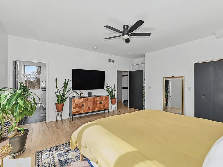 2175 N Riverboat Rd — Photo 22