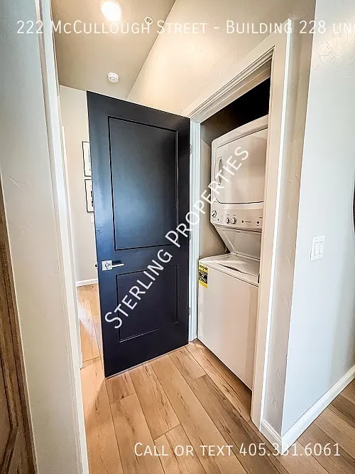 3 bed, 1175 sqft, $2,985 — Photo 4