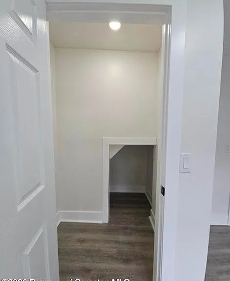 1105 Quincy Ave — Photo 23