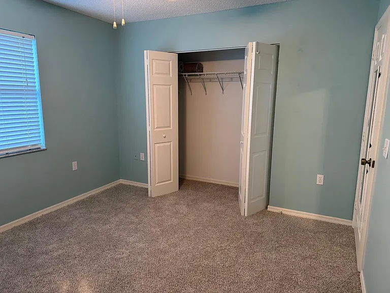 670 E Lake Jasmine Cir #106 — Photo 7
