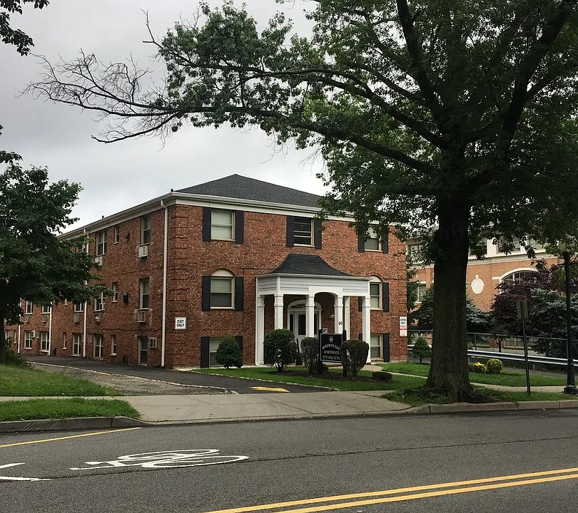 60 Elm St