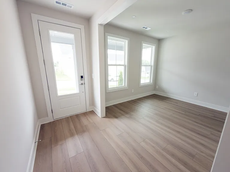 828 Silva Loop — Photo 7